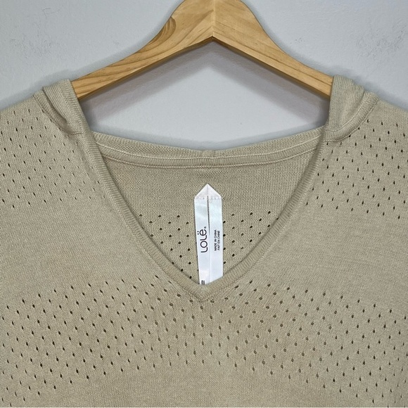 Lole Tan Vneck Hooded Long Sleeve Shirt Size Medium - Picture 2 of 9